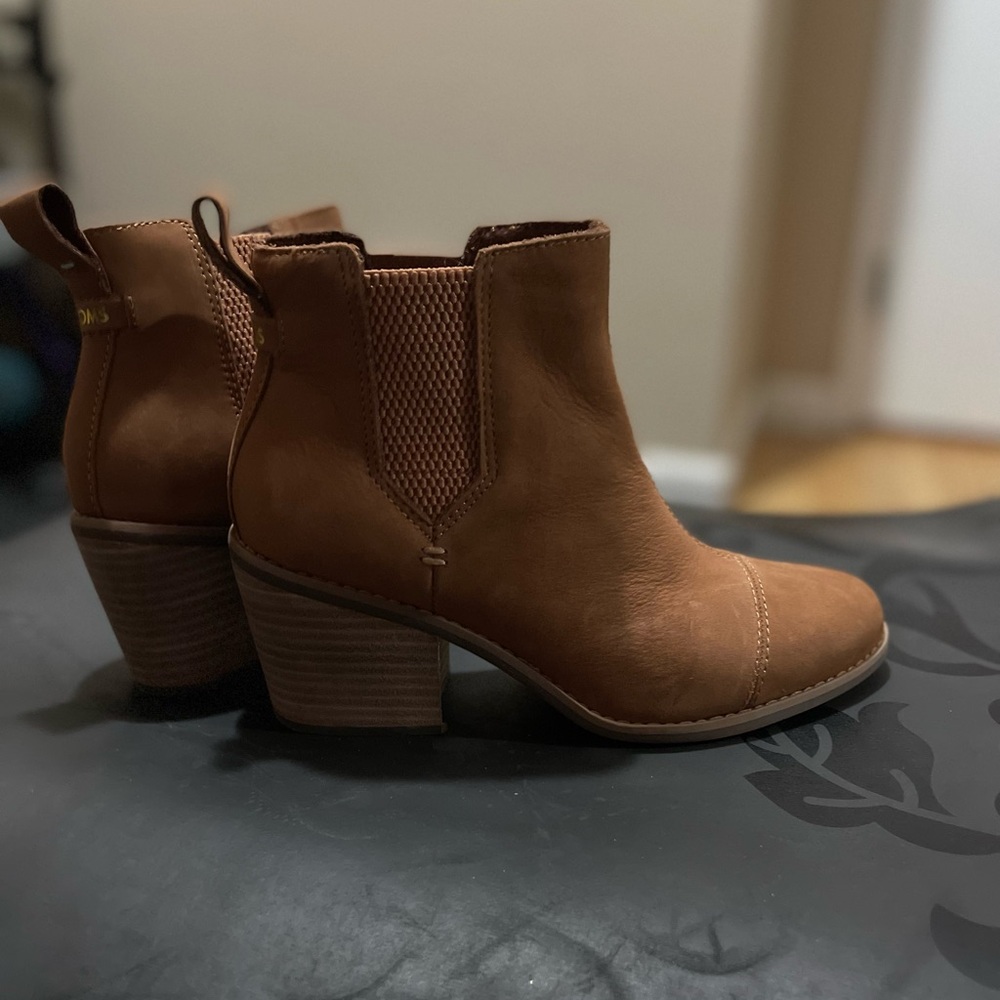 Tom’s booties